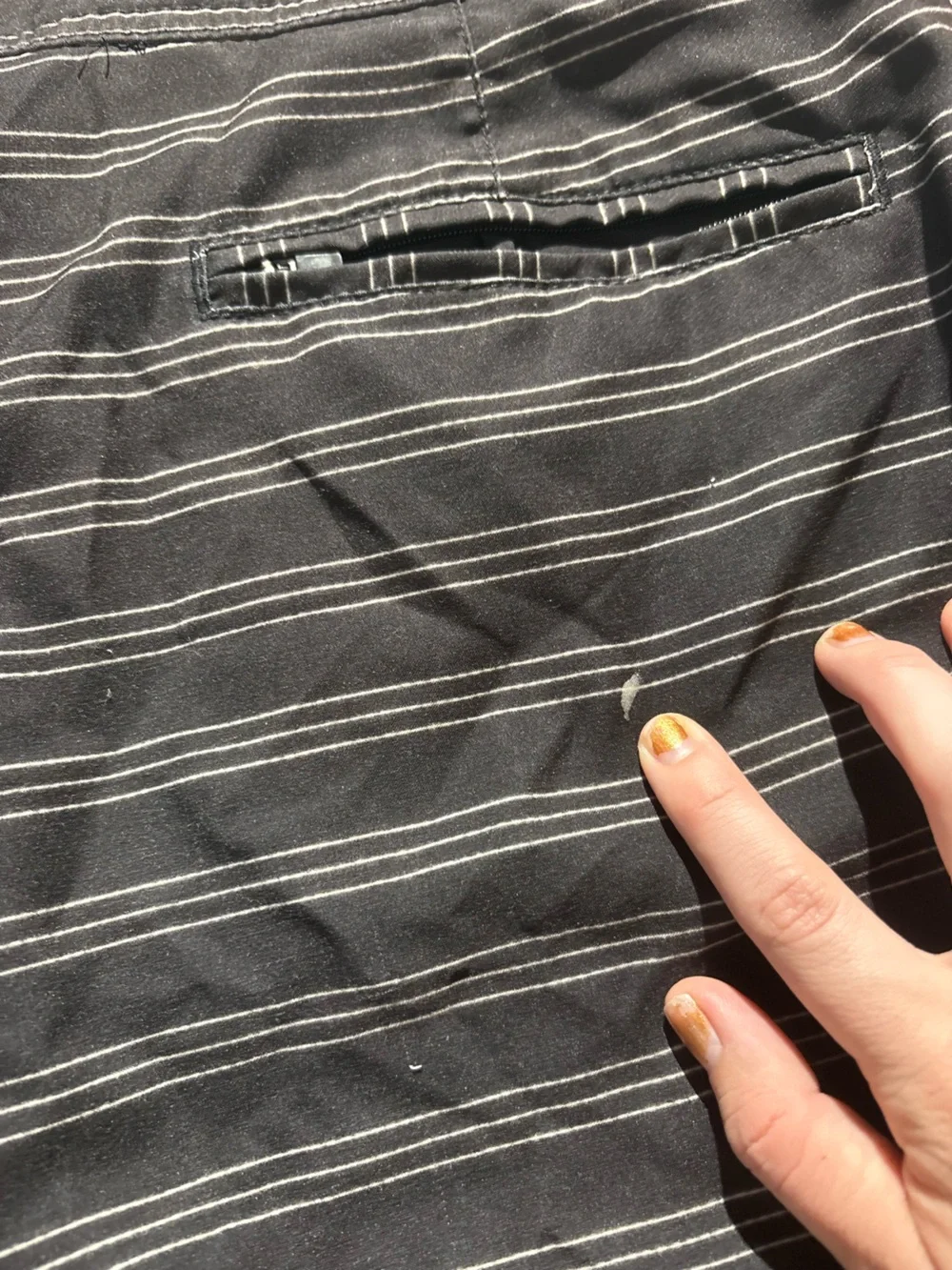 Hurley black striped
